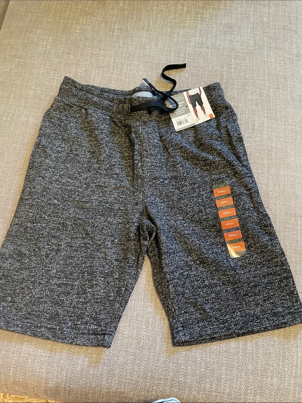 NWT Berkley Jensen Men's Black Heather Performance Athletic Shorts with Drawcord